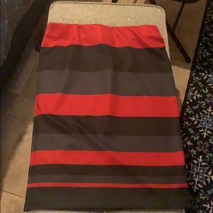 Black and red soft skirt